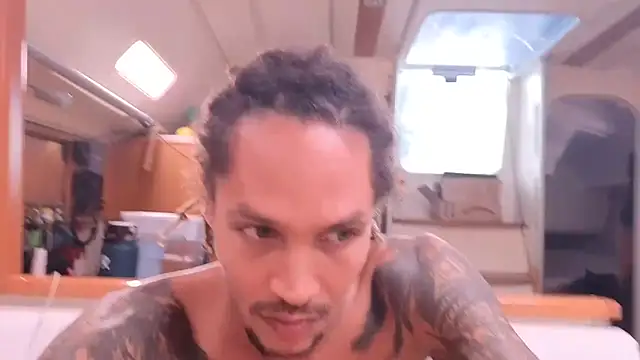 Snapshot of Monk_and_Mia chatting on November 15, 2025, 1:15 pm Monk and Mia online show from November 15, 2025, 1:15 pm