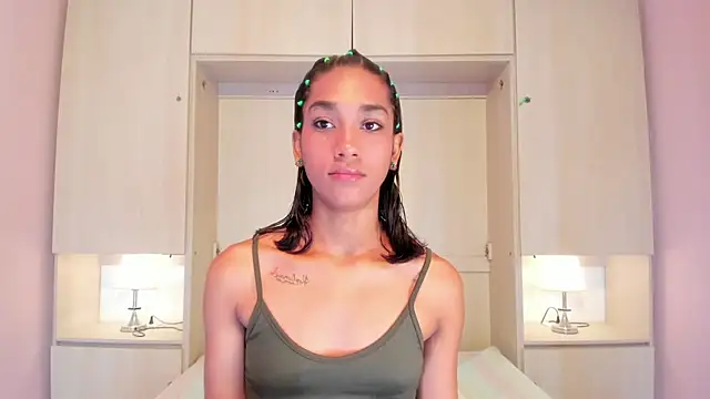 AnahiCollins online show from July 31, 2026, 12:04 pm