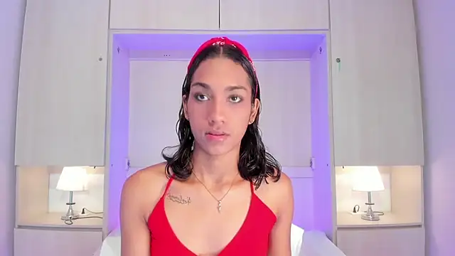 AnahiCollins online show from July 16, 2026, 12:13 pm