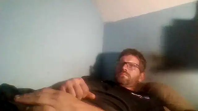 Snapshot of bigdickdaddy6911 chatting on October 29, 2025, 3:27 am bigdickdaddy6911 online show from October 29, 2025, 3:27 am