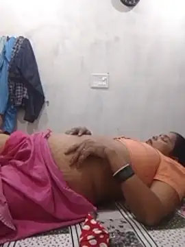 Rajk789456 online show from November 4, 2025, 5:39 pm