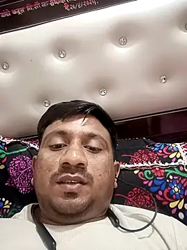 SlipperyRebound0 online show from September 28, 2025, 6:37 pm