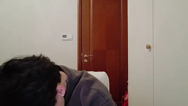 hangzi-0011 online show from November 27, 2025, 11:54 am