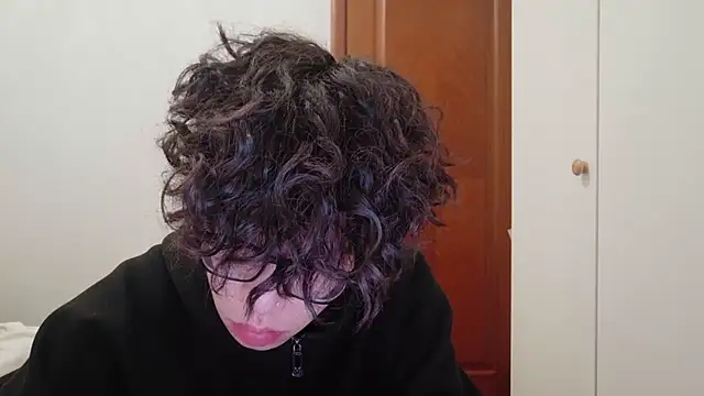 hangzi-0011 online show from October 24, 2025, 7:29 am