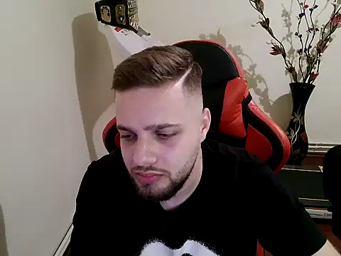 KingAdonisss online show from October 6, 2025, 10:54 pm