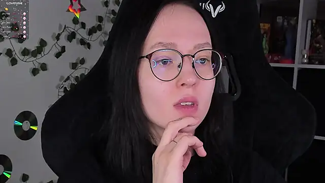 power robynn online show from October 15, 2025, 10:40 pm