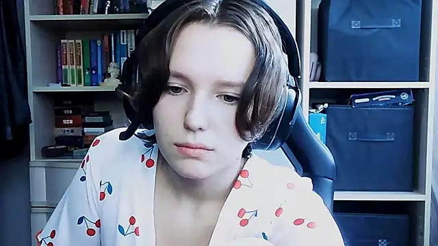 Diana-back online show from October 7, 2025, 6:58 am