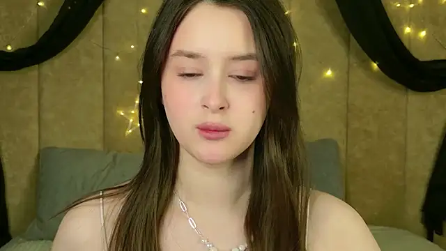 EvaSwen online show from April 30, 2026, 6:09 am