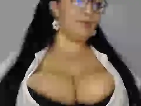 miss Lia13 online show from October 23, 2025, 7:23 pm