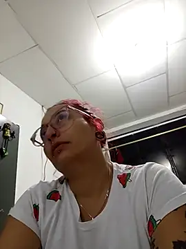 Snapshot of rojita-rojita chatting on November 9, 2025, 12:25 am rojita-rojita online show from November 9, 2025, 12:25 am