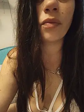 Snapshot of Amarteverdaderamente chatting on August 1, 2026, 1:53 pm Amarteverdaderamente online show from August 1, 2026, 1:53 pm