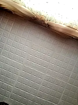 Snapshot of Apeesynka55211 chatting on June 13, 2026, 1:42 pm Apeesynka55211 online show from June 13, 2026, 1:42 pm
