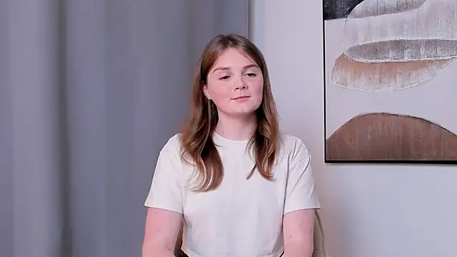 Snapshot of AddieRozo chatting on September 29, 2025, 8:54 am AddieRozo online show from September 29, 2025, 8:54 am