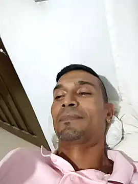 Snapshot of exotico2323 chatting on October 18, 2025, 2:13 am exotico2323 online show from October 18, 2025, 2:13 am