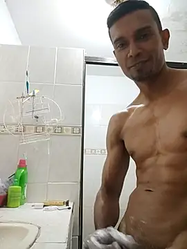 Snapshot of exotico2323 chatting on October 21, 2025, 7:24 pm exotico2323 online show from October 21, 2025, 7:24 pm