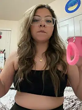 bunnygorl12 online show from June 24, 2026, 4:44 am