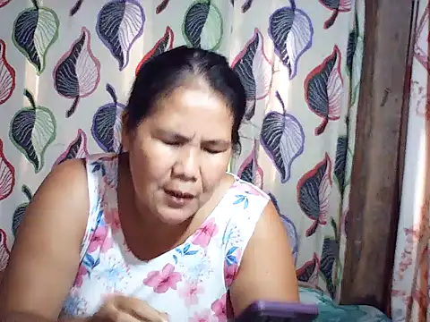 milagrose rose online show from October 3, 2025, 2:15 am