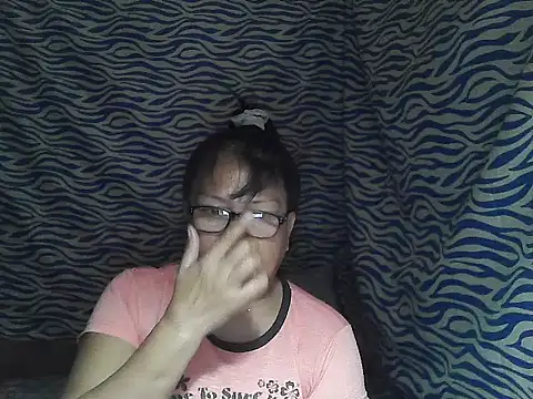 joy cute online show from December 2, 2025, 11:06 pm