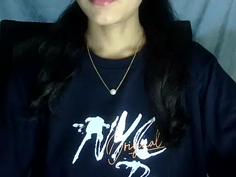Snapshot of Shazi_1 chatting on July 11, 2026, 2:56 am Shazi 1 online show from July 11, 2026, 2:56 am