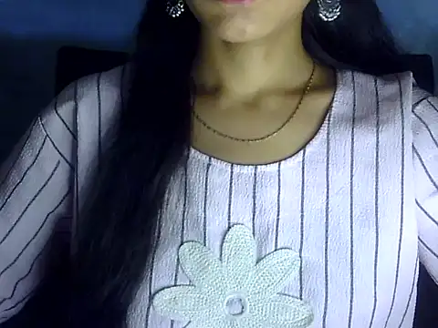 Snapshot of Shazi_1 chatting on June 20, 2026, 2:44 pm Shazi 1 online show from June 20, 2026, 2:44 pm