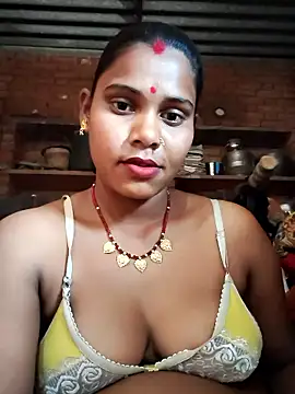 Katrina kaif143 online show from January 19, 2026, 5:11 am