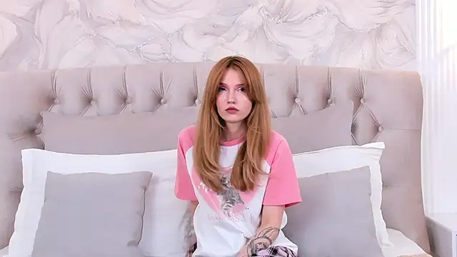 MelissaLiss online show from February 4, 2026, 3:18 pm