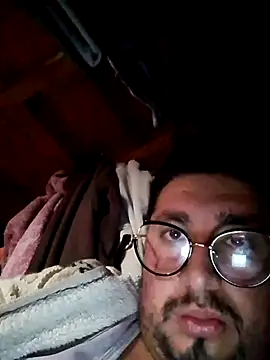 Snapshot of RAJV_ chatting on November 17, 2025, 8:35 pm RAJV online show from November 17, 2025, 8:35 pm