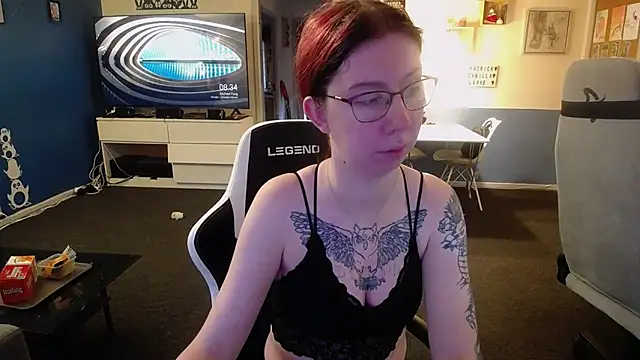 Snapshot of TattooedGirls chatting on November 3, 2025, 7:35 am TattooedGirls online show from November 3, 2025, 7:35 am