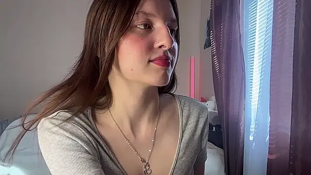 JanellHousen online show from June 14, 2026, 5:08 am