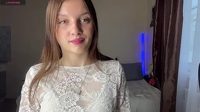 Snapshot of JanellHousen chatting on July 12, 2026, 5:08 am JanellHousen online show from July 12, 2026, 5:08 am