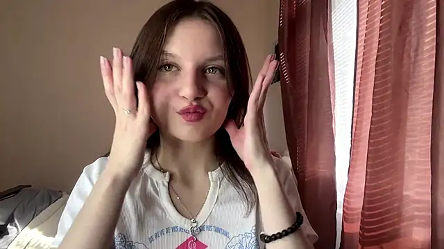JanellHousen online show from May 7, 2026, 5:11 am