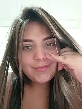 EmiilySttone online show from December 16, 2025, 2:43 pm