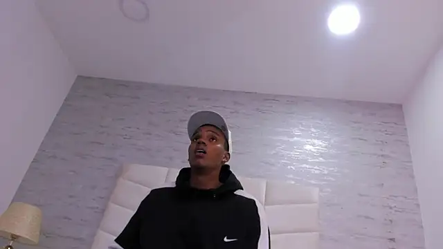 jax black online show from November 20, 2025, 7:14 pm