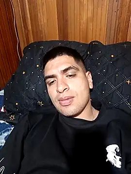 daniandr119 online show from May 6, 2026, 2:37 am