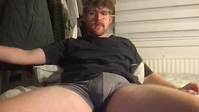 Angus80085 online show from October 22, 2025, 5:45 pm