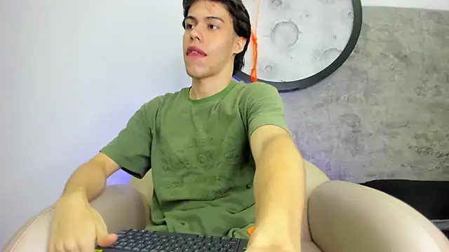 Lucian grey online show from October 27, 2025, 1:01 pm