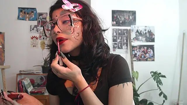 Lia Carter  online show from April 28, 2026, 2:27 am