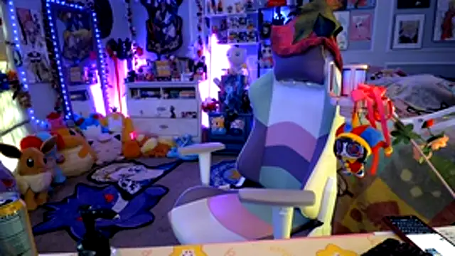 plushienova online show from May 5, 2026, 6:44 pm