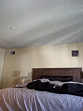 Roddog18 online show from October 8, 2025, 11:16 pm