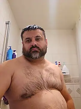 Roddog18 online show from June 6, 2026, 12:43 pm