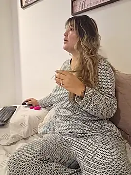 Zoe riivas online show from May 19, 2026, 11:17 am