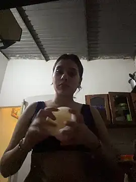 Brianna bunny05 online show from May 11, 2026, 5:31 am