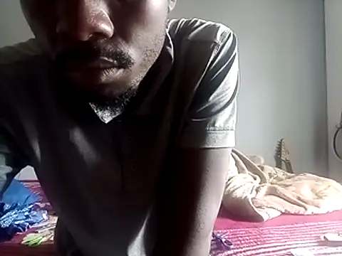 Snapshot of biGgslong01 chatting on March 28, 2026, 8:26 am biGgslong01 online show from March 28, 2026, 8:26 am