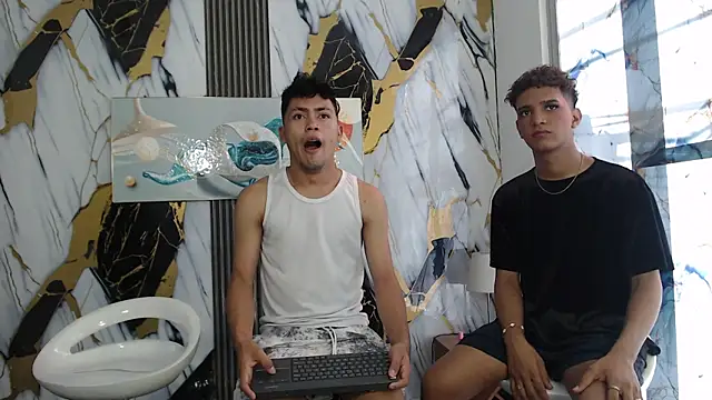 VERY HOT GUYS online show from July 28, 2026, 1:21 pm