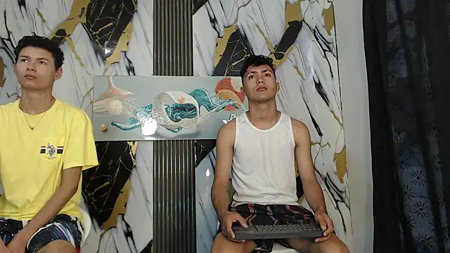 VERY HOT GUYS online show from July 5, 2026, 1:18 pm