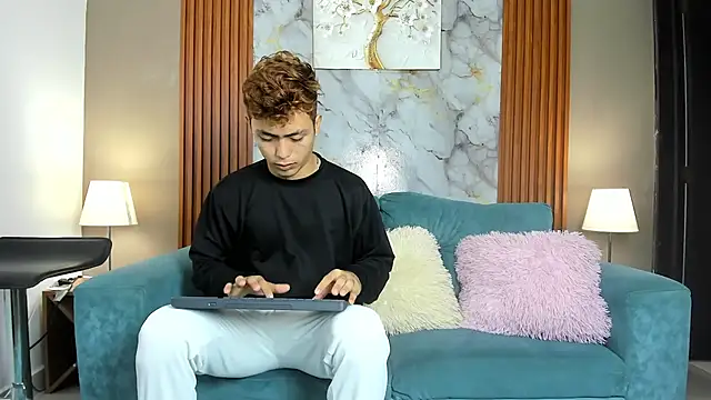 VERY HOT GUYS online show from March 11, 2026, 1:27 pm