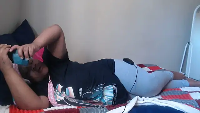 PIXIEBITCHXXX26 online show from April 29, 2026, 8:51 am