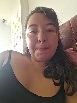 annyaparis online show from March 1, 2026, 7:47 pm