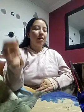 annyaparis online show from October 6, 2025, 5:52 am