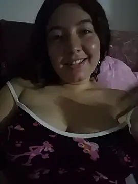 annyaparis online show from December 14, 2025, 11:10 pm